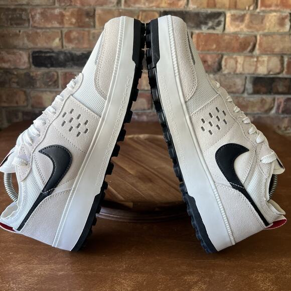 Nike City Sneakers Lifestyle Shoe Sneaker Summit White Fire Red Black 9.5
